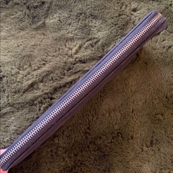 Transatlantic Black Zip Around Travel Wallet - Picture 8 of 8